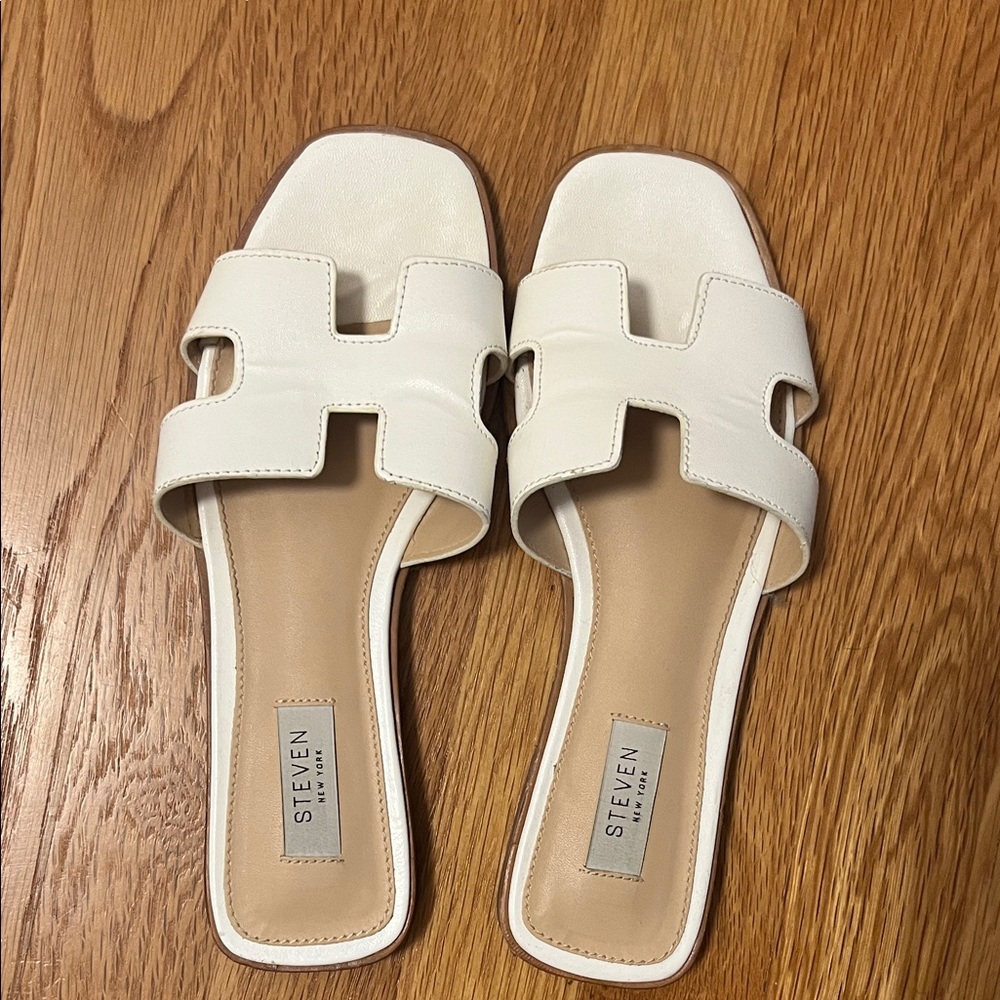Steve Madden Hadyn White Sandal